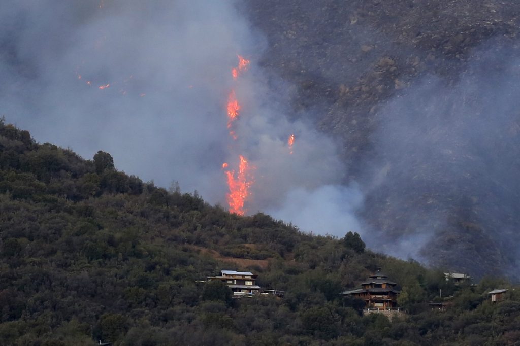 /provincial/evacuan-sectores-en-san-jose-de-maipo-por-incendio-forestal