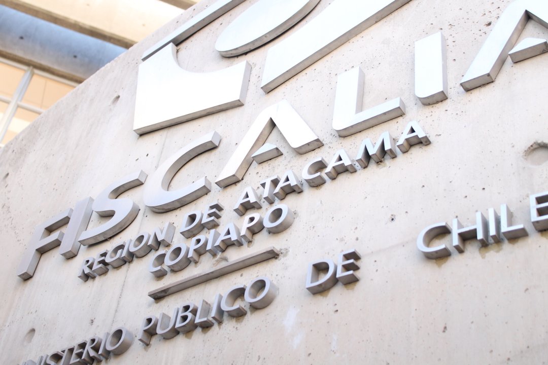 /fiscalia-formalizo-a-tres-personas-por-microtrafico-en-tierra-amarilla-dos