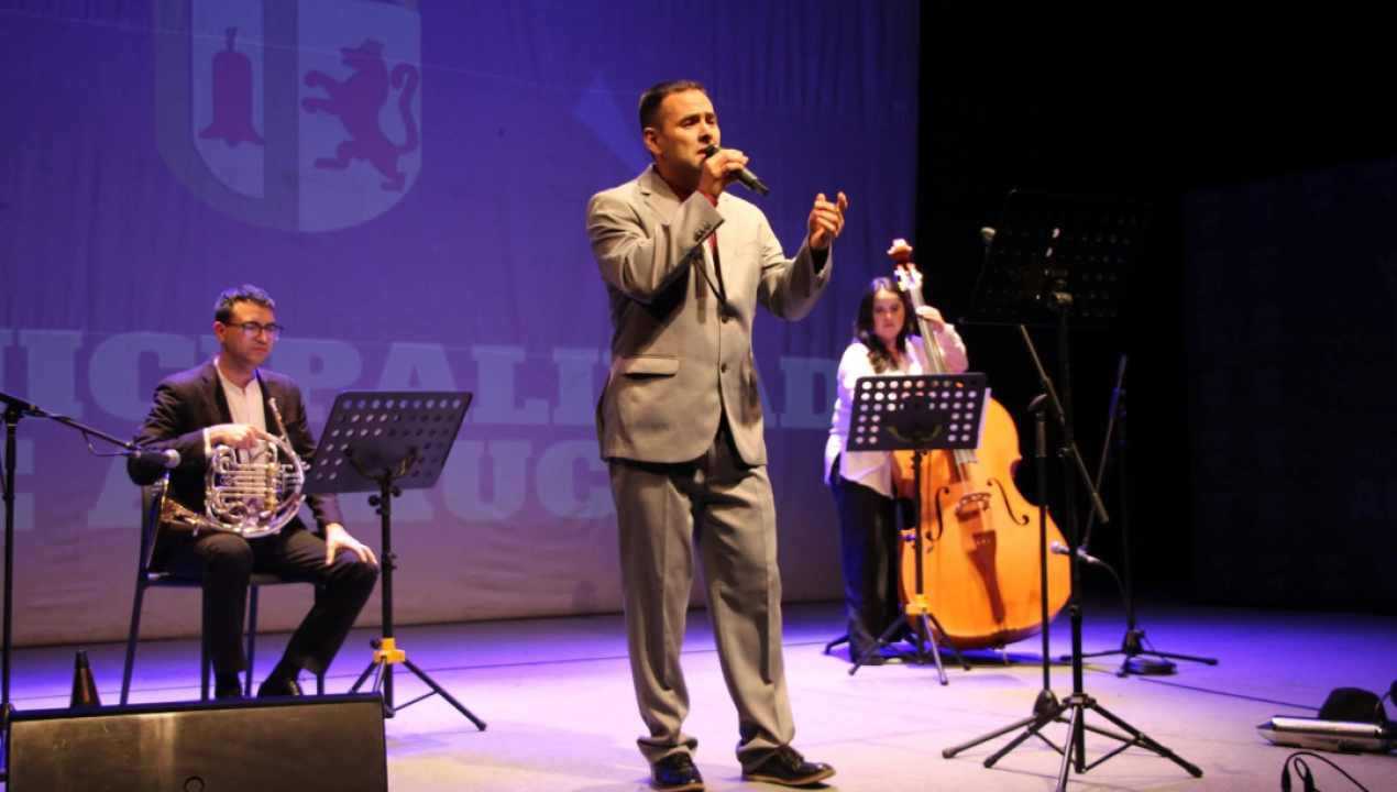 /centro-cultural-de-arauco-vibro-con-emotivo-concierto-del-trio-cafe-austral