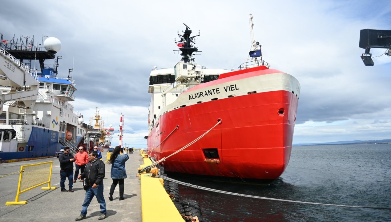 /epaustral-destaca-vinculacion-con-la-armada-de-chile-ante-la-llegada-del