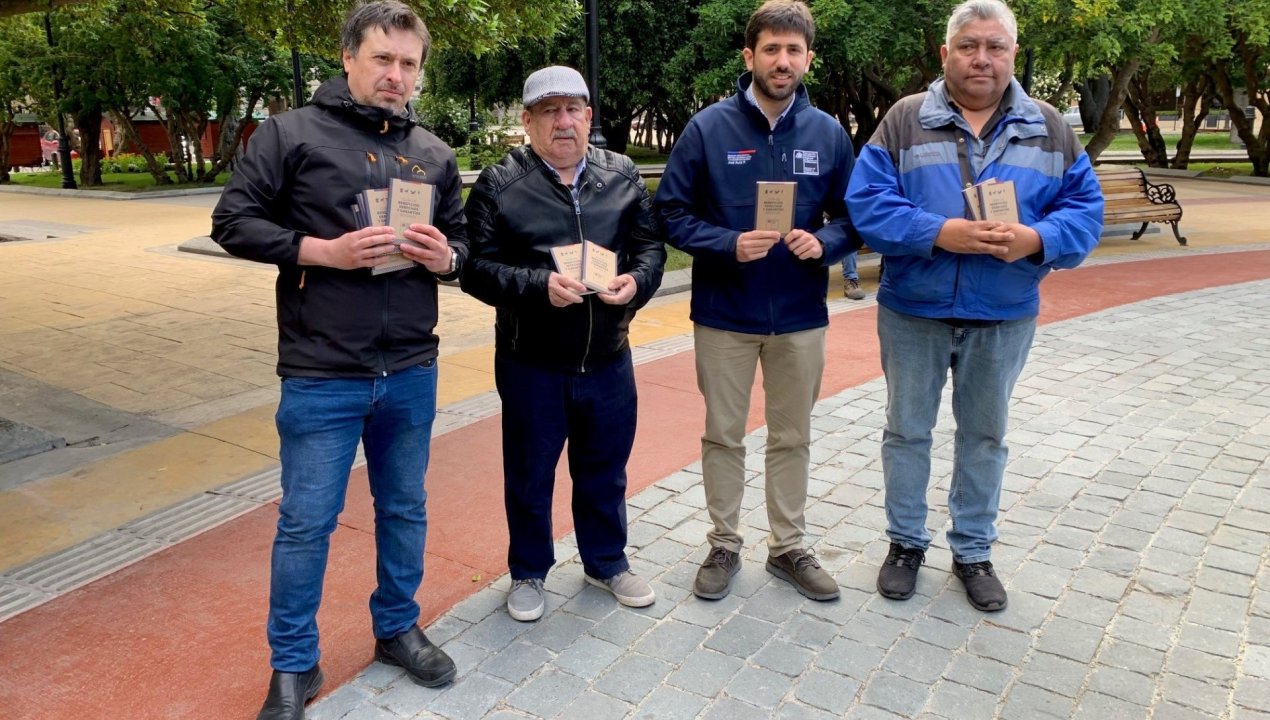 /autoridades-y-juntas-de-vecinos-presentan-la-nueva-guia-de-beneficios