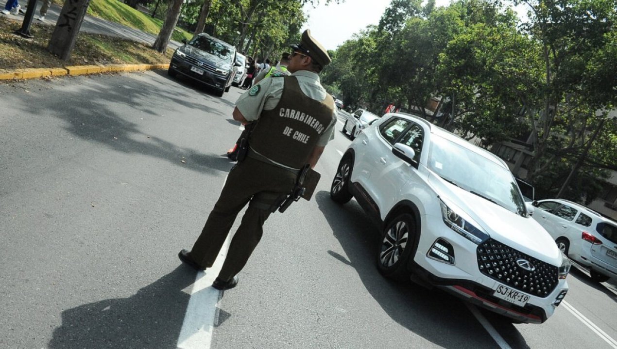 /regionales/region-del-biobio/declaran-ilegal-procedimiento-de-carabineros-obligaron-a-cruzar-vehiculos