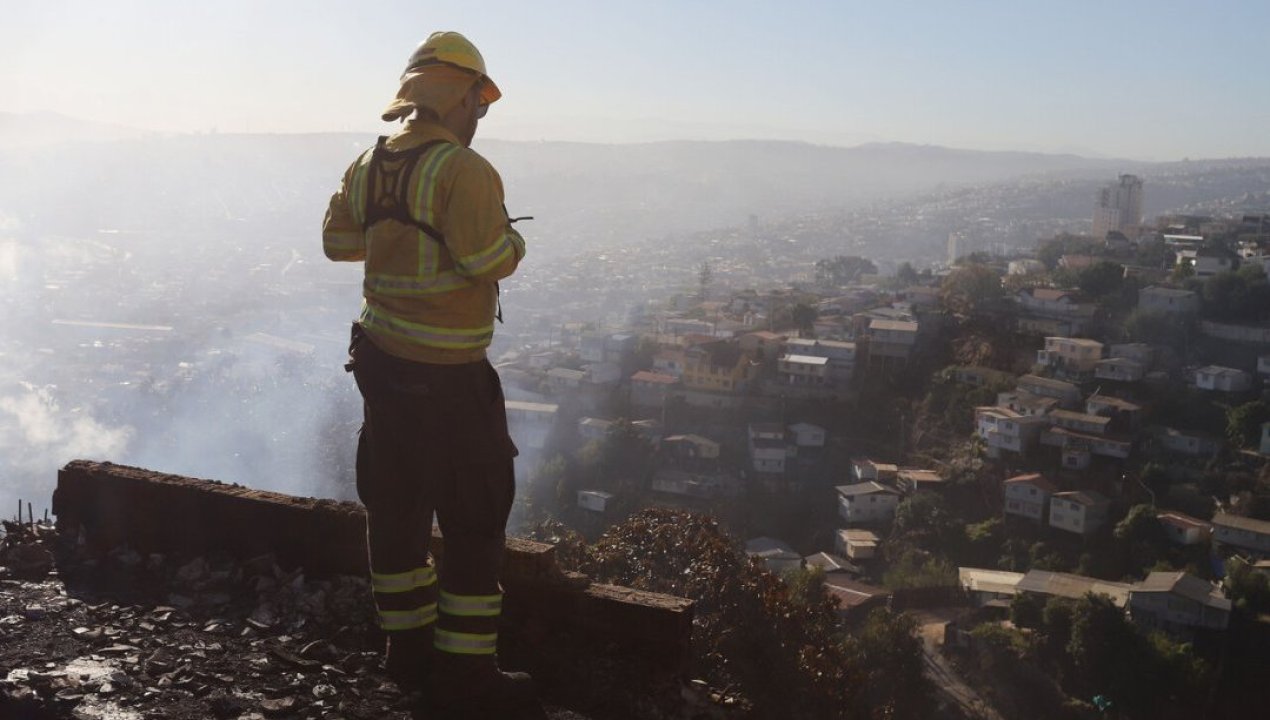 /regionales/region-de-valparaiso/megaincendio-en-valparaiso-fiscalia-detalla-como-actuaron-los-dos