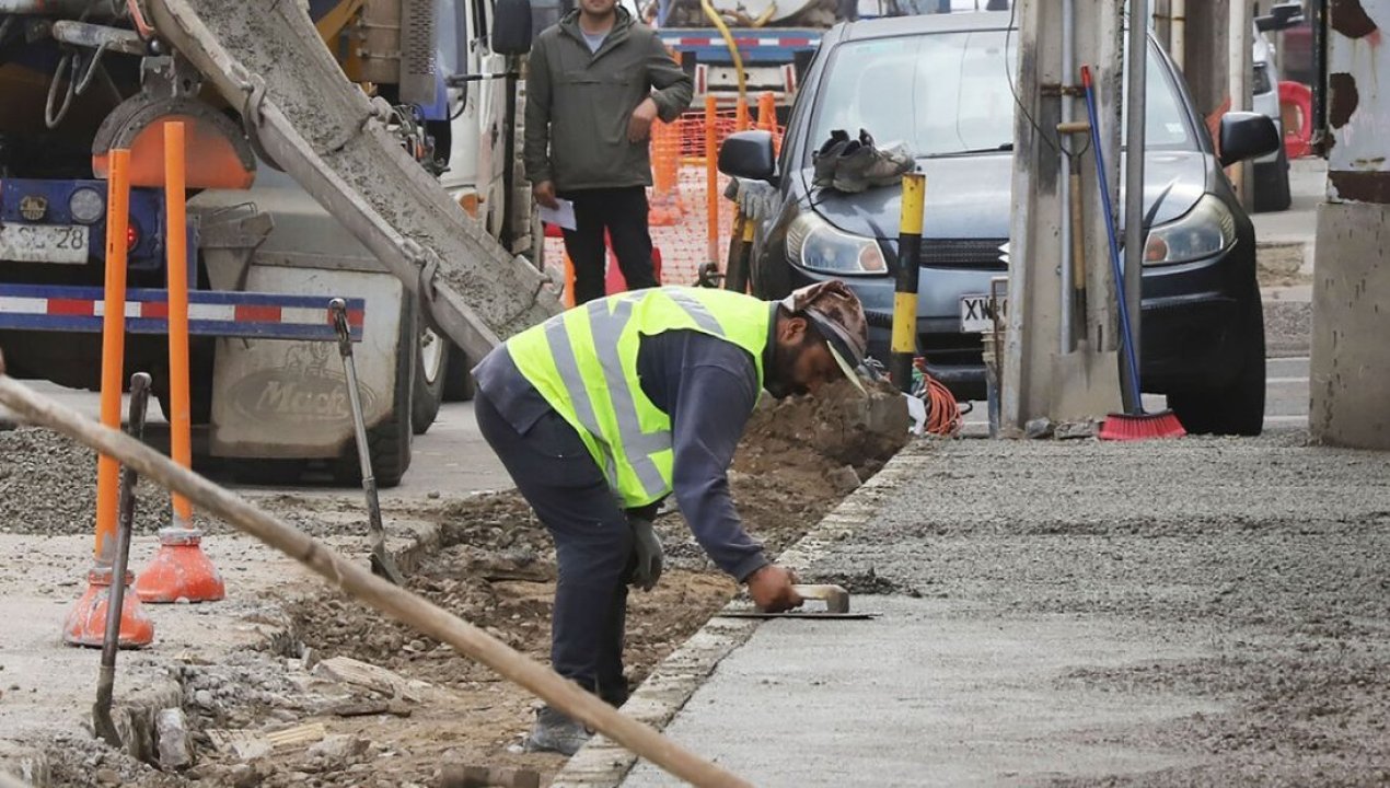 /actualidad/trabajo/desempleo/entre-febrero-y-abril-de-2024-desempleo-anota-baja-con-8-5-a-nivel