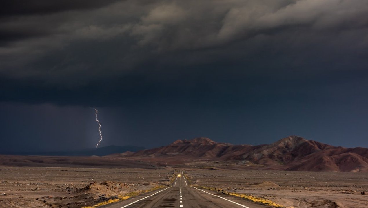 /actualidad/desastres-naturales/lluvias/autoridades-se-reunen-en-calama-para-evaluar-danos-ante-lluvias