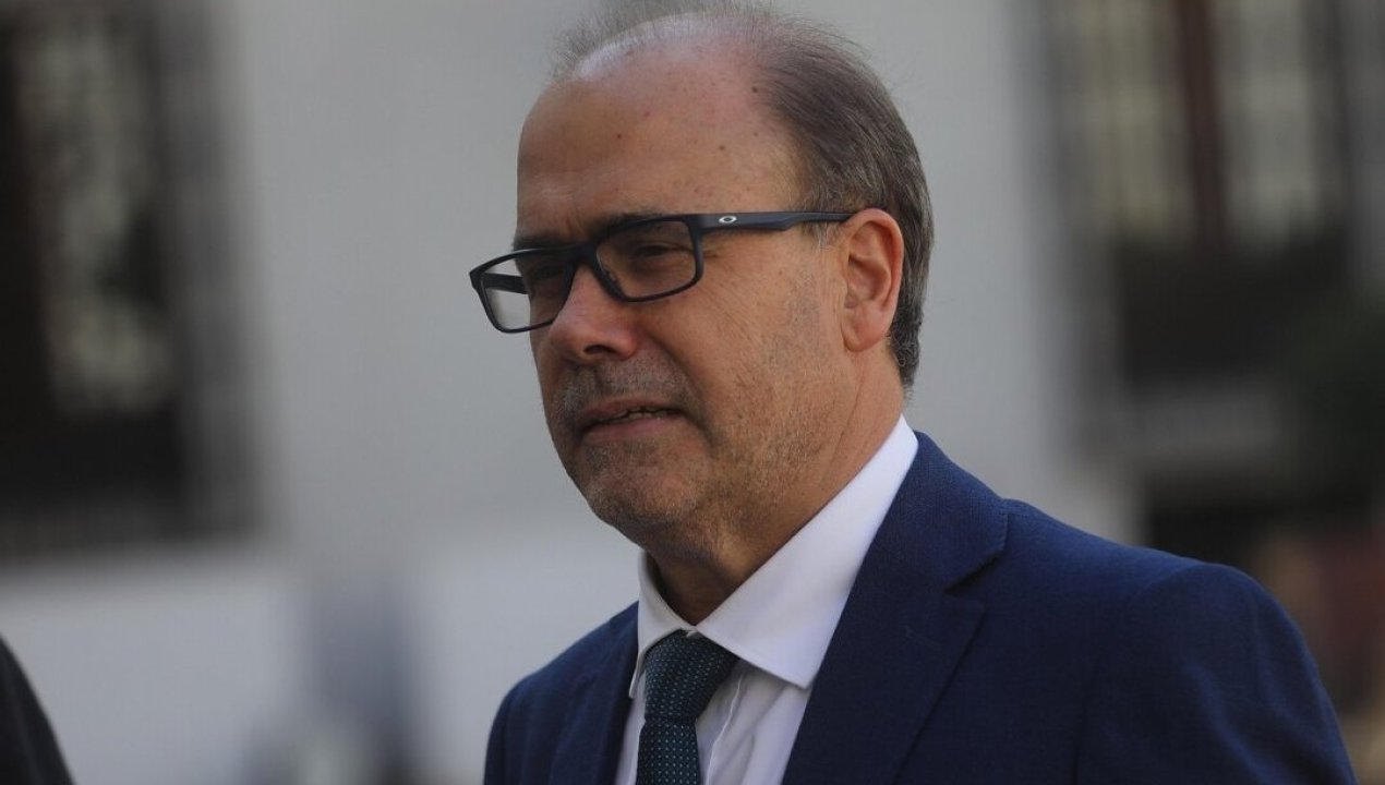 /actualidad/undurraga-se-va-tras-decision-de-la-dc-de-apoyar-a-jeannette-jara-como