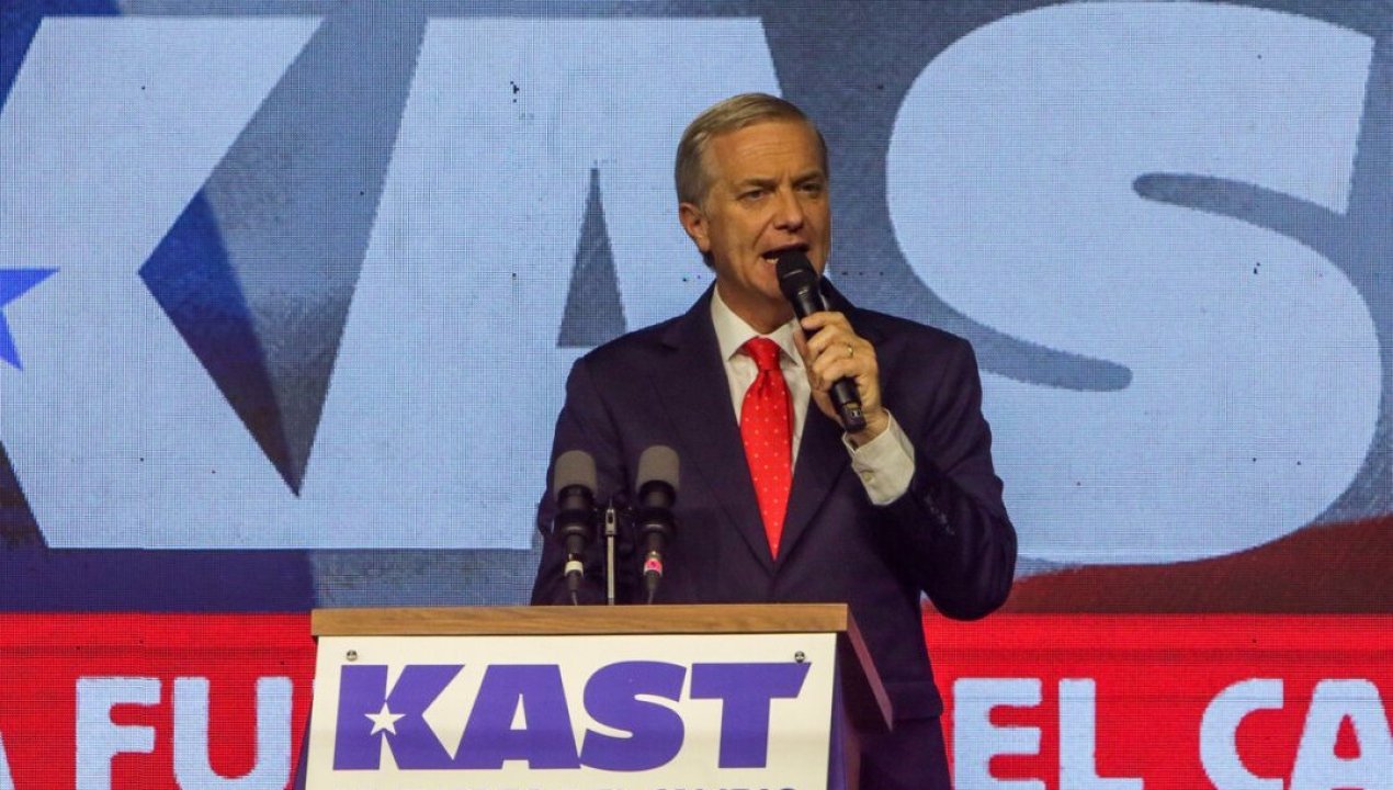 /actualidad/kast-confirma-participacion-en-debate-del-hogar-de-cristo-en-medio-de