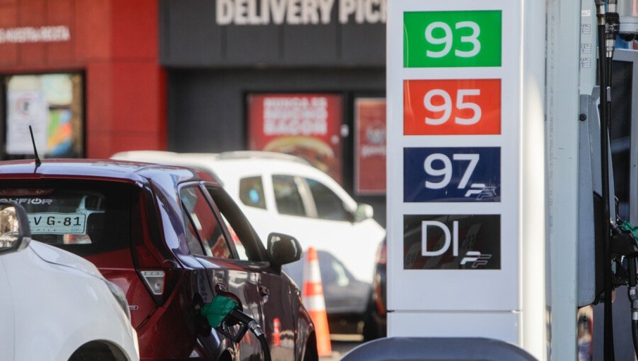 /actualidad/proyectan-alza-de-37-en-gasolinas-mientras-el-diesel-dara-un-respiro-esta