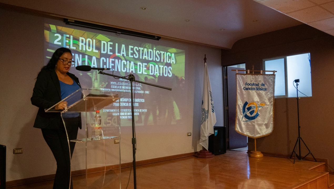 /realizan-seminario-de-estadisticas-de-ciencias-de-datos-en-la-universidad