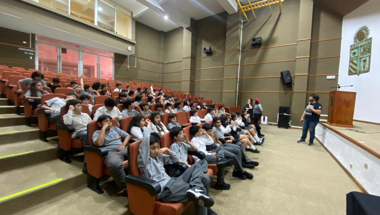 /ua-y-colegio-san-luis-se-unen-para-promover-el-cuidado-del-agua-en